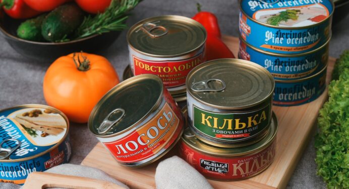 Якість рибних консервів визначаємо, уважно оглянувши бляшанку: можна дізнатися багато цікавого 