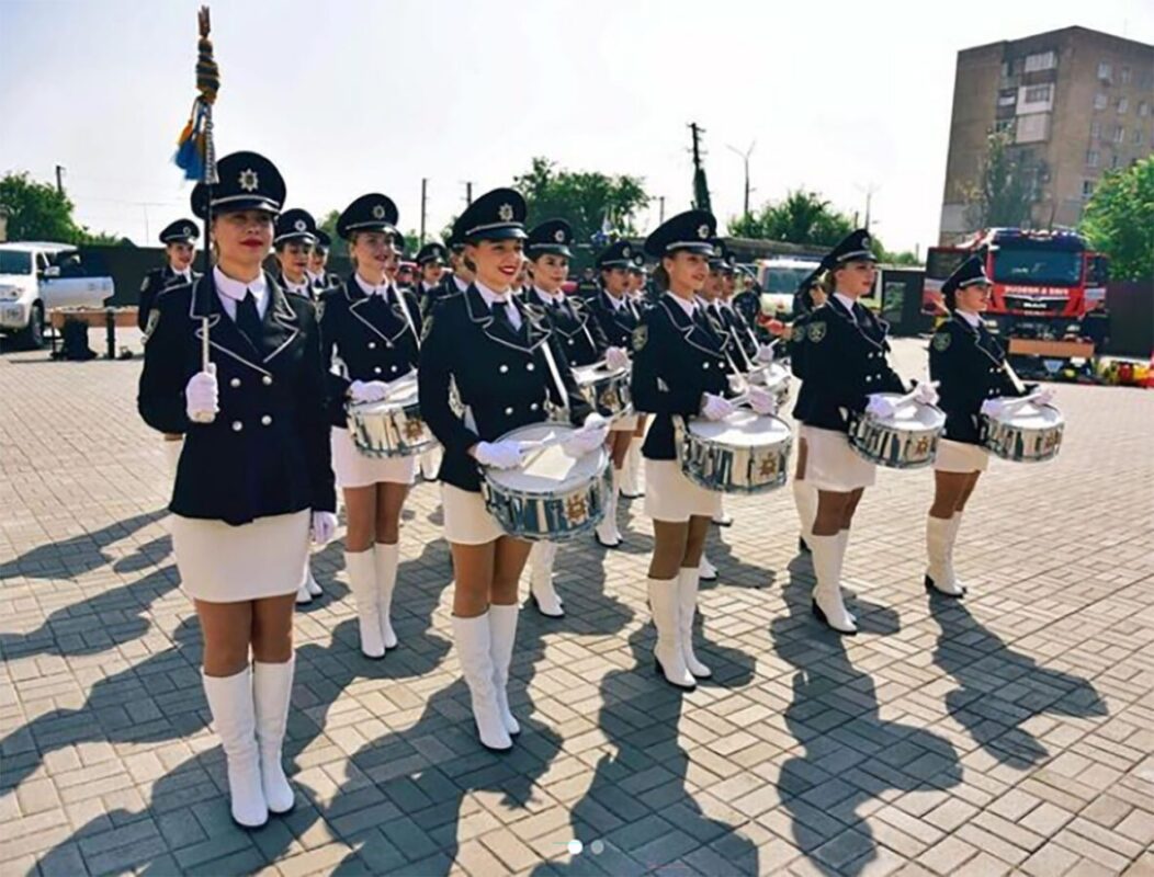 Виступи барабанниць захоплюють дух