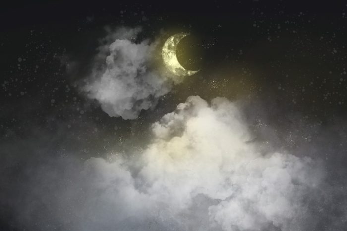 Місяць вкрився туманом - погода погіршиться