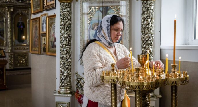 Яке церковне свято 17 листопада: навіщо селяни в цей день ходили до криниць і водойм? Іменини і прикмети 
