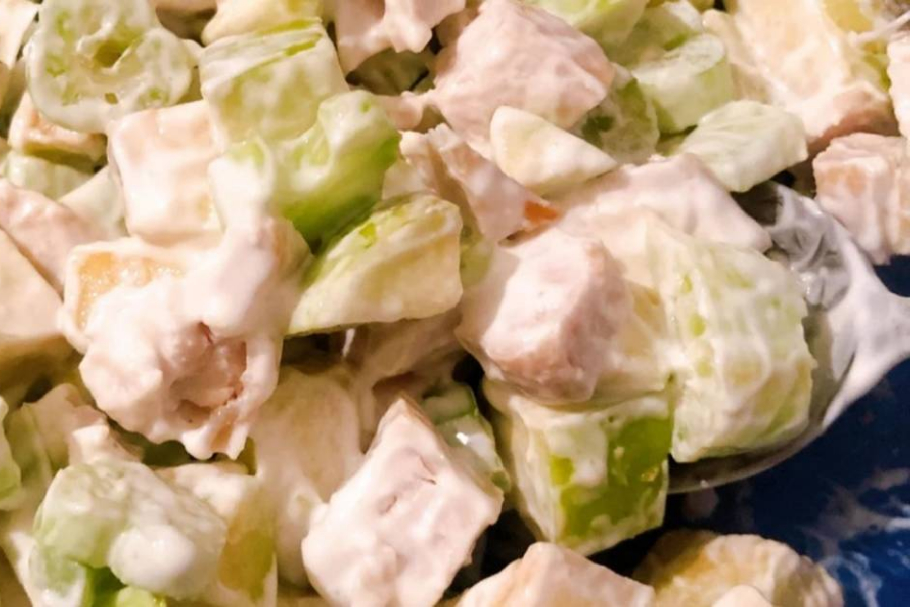 5 рецептів салатів без майонезу, якими хочеться смакувати і на свята, і щодня