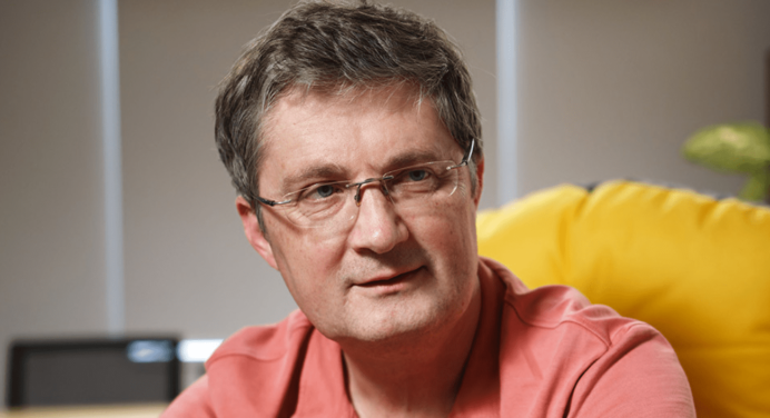 Його оточують 1 жінка і 3 дітей: як виглядає родина Ігоря Кондратюка – біографія, фото, невідомі факти 