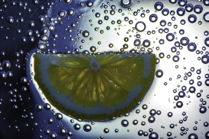 Вода з лимоном - джерело вітаміну С