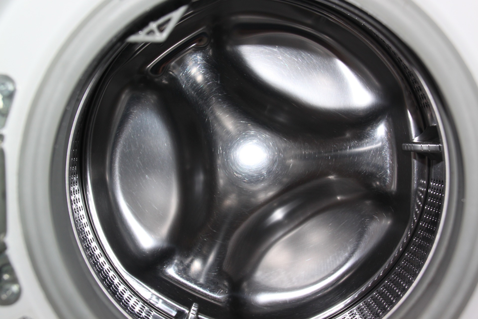 Як власноруч почистити пральну машинку в домашніх умовах