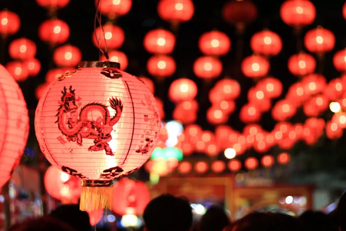 Червоні ліхтарики - невід'ємний атрибут Нового Року в Китаї