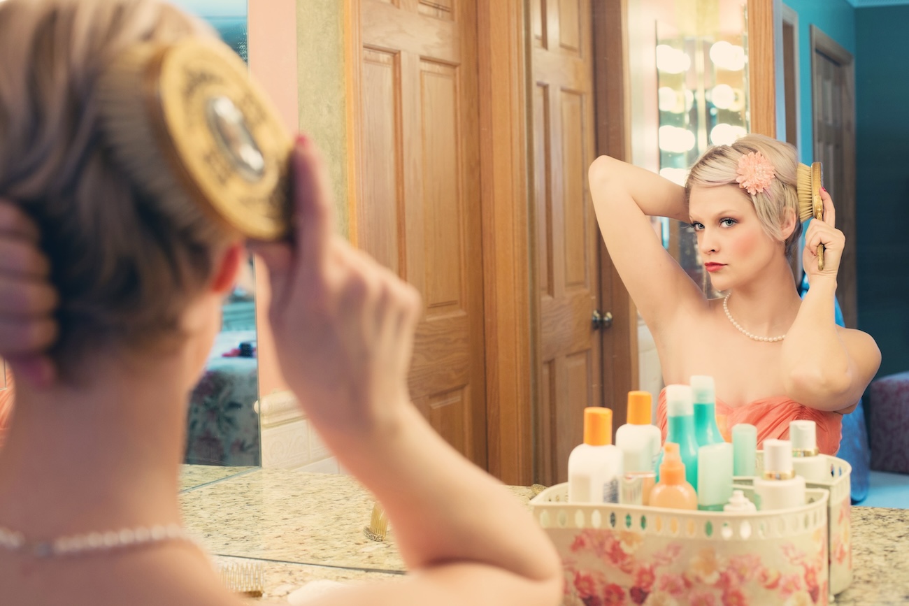 Перукар назвав 10 нюансів, про які варто пам'ятати при укладанні волосся вдома