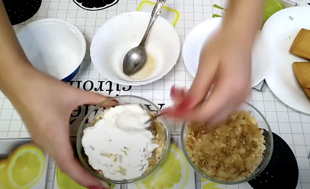 Покроковий рецепт десерту з груші та рікоти, що буде готовий, поки закипає чайник