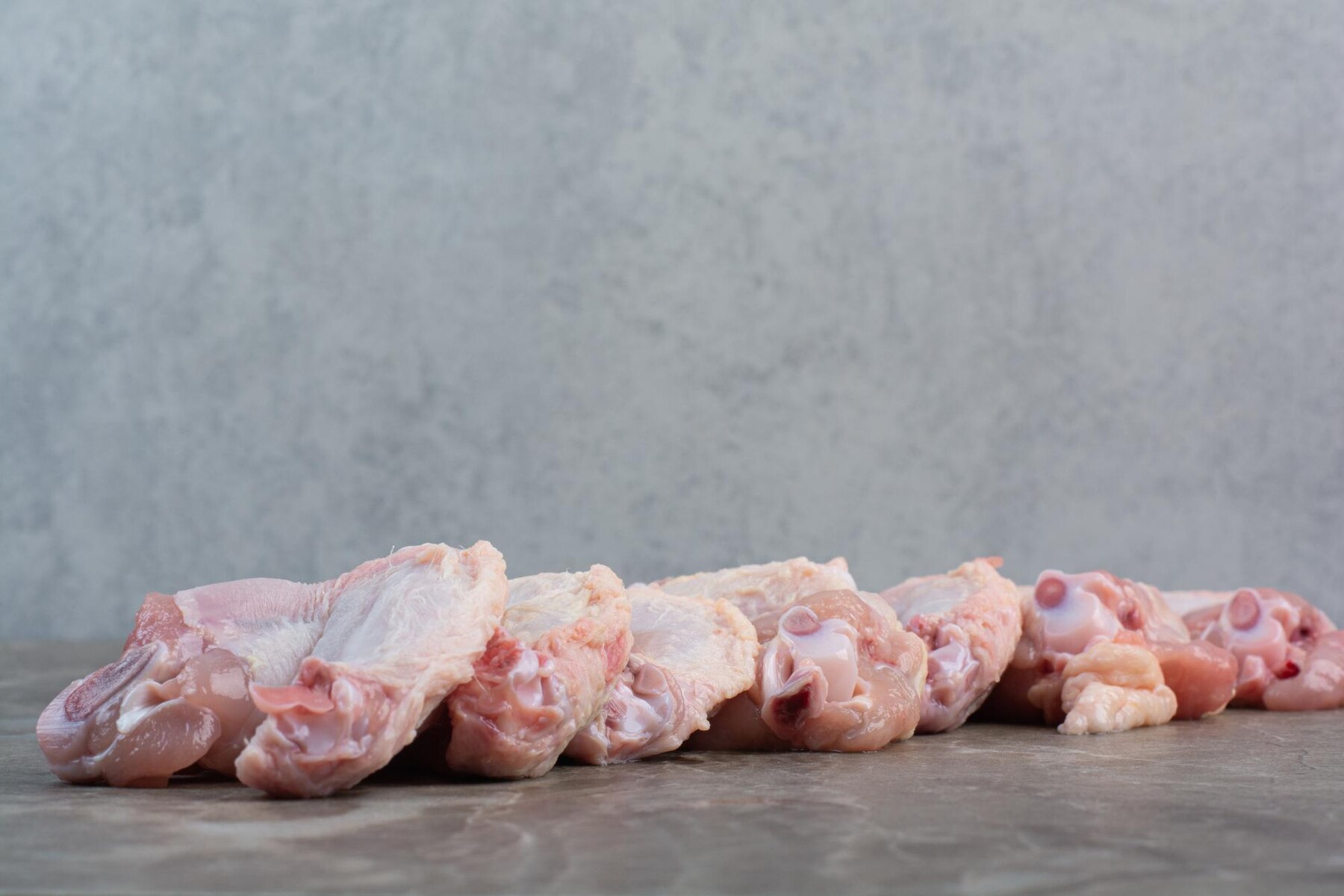 Експерти розповіли, чому небезпечно заморожувати м'ясо більше одного разу 