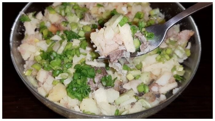 Салат із копченої скумбрії: покроковий рецепт приготування
