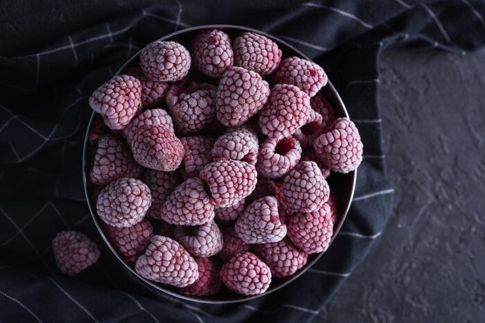 Свіжі ягоди можна заморожувати лише один раз