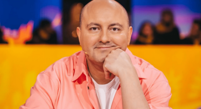 Не холостяк, як думають всі: 40-річний Юрій Ткач показав свою дружину-красуню, з якою має доньку 